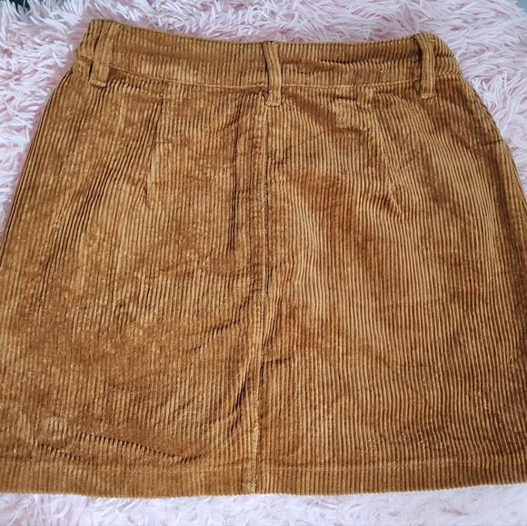 Forever 21 corduroy skirt - Picture 2 of 5